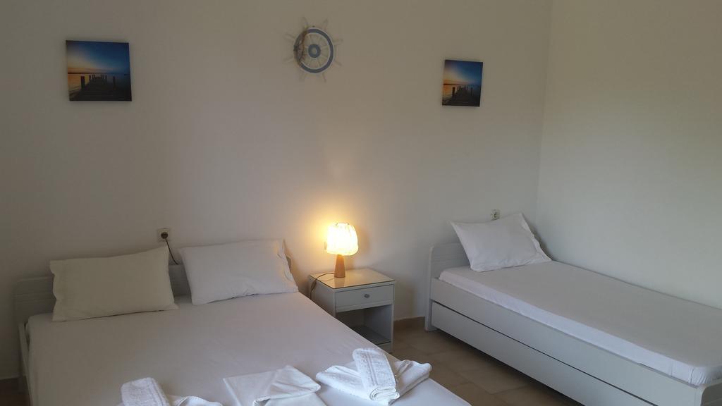 Rooms Leonidas Kissamos Bagian luar foto
