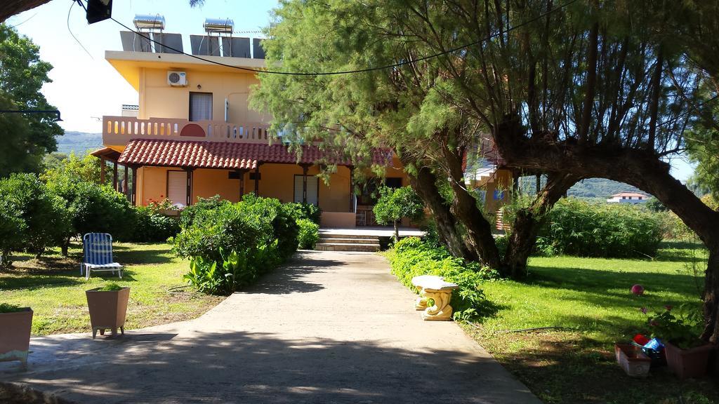 Rooms Leonidas Kissamos Bagian luar foto
