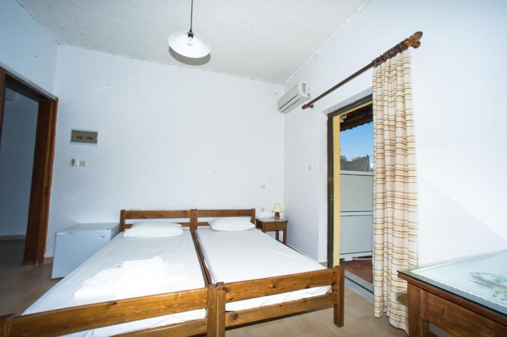 Rooms Leonidas Kissamos Bagian luar foto